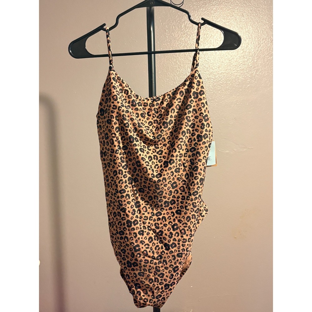 Shade & Shore Leopard Print One Piece Adj Straps, Built in Bra, Sz L